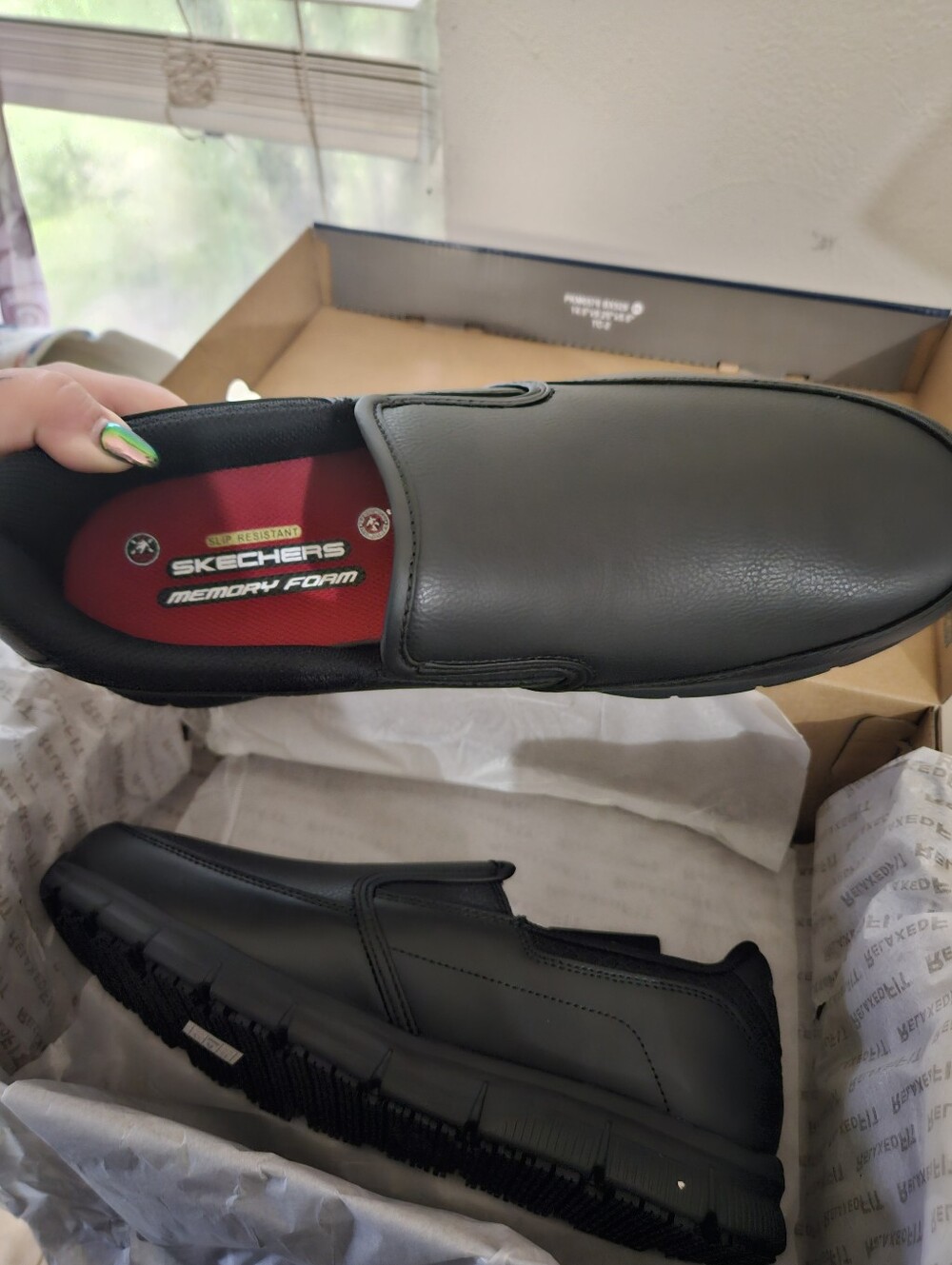 Mens Work Skechers Relaxed Fit and Memory Foam Size 12 - Picture 8 of 9